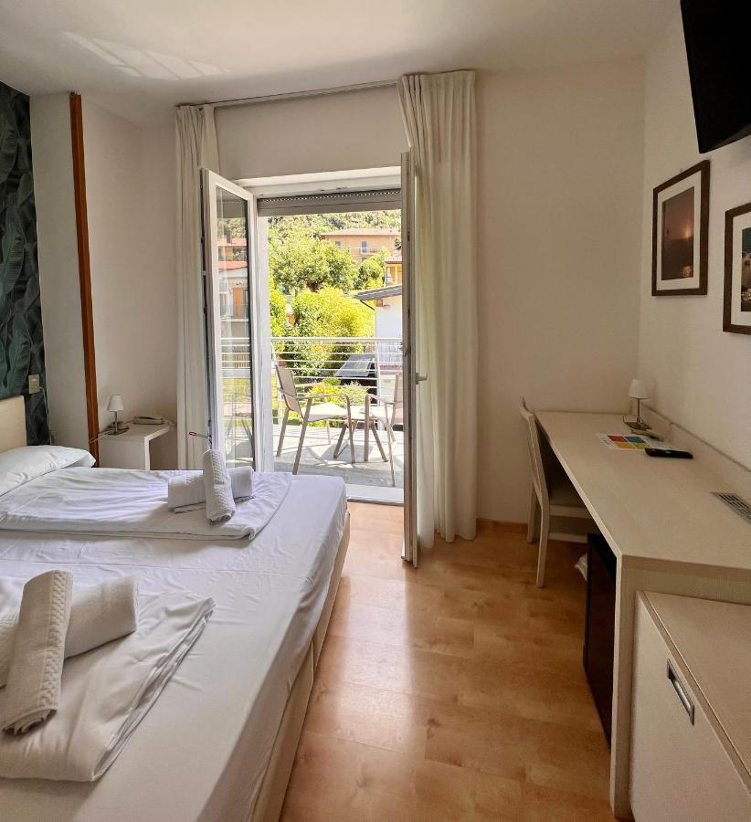 מאלצ'סינה Albergo San Remo מראה חיצוני תמונה